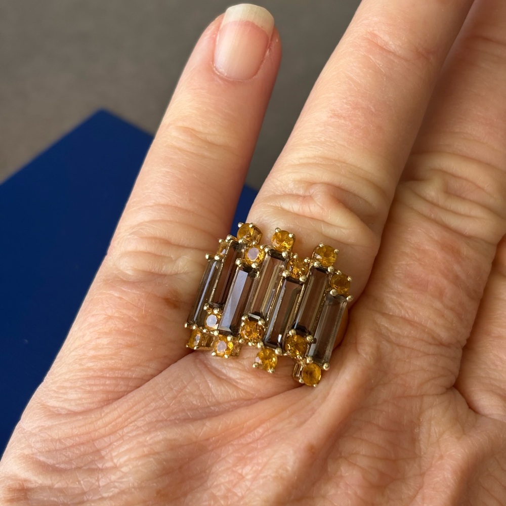 Elegant 10k Gold Smokey Quartz and Citrine Accents - Picture 7 of 8